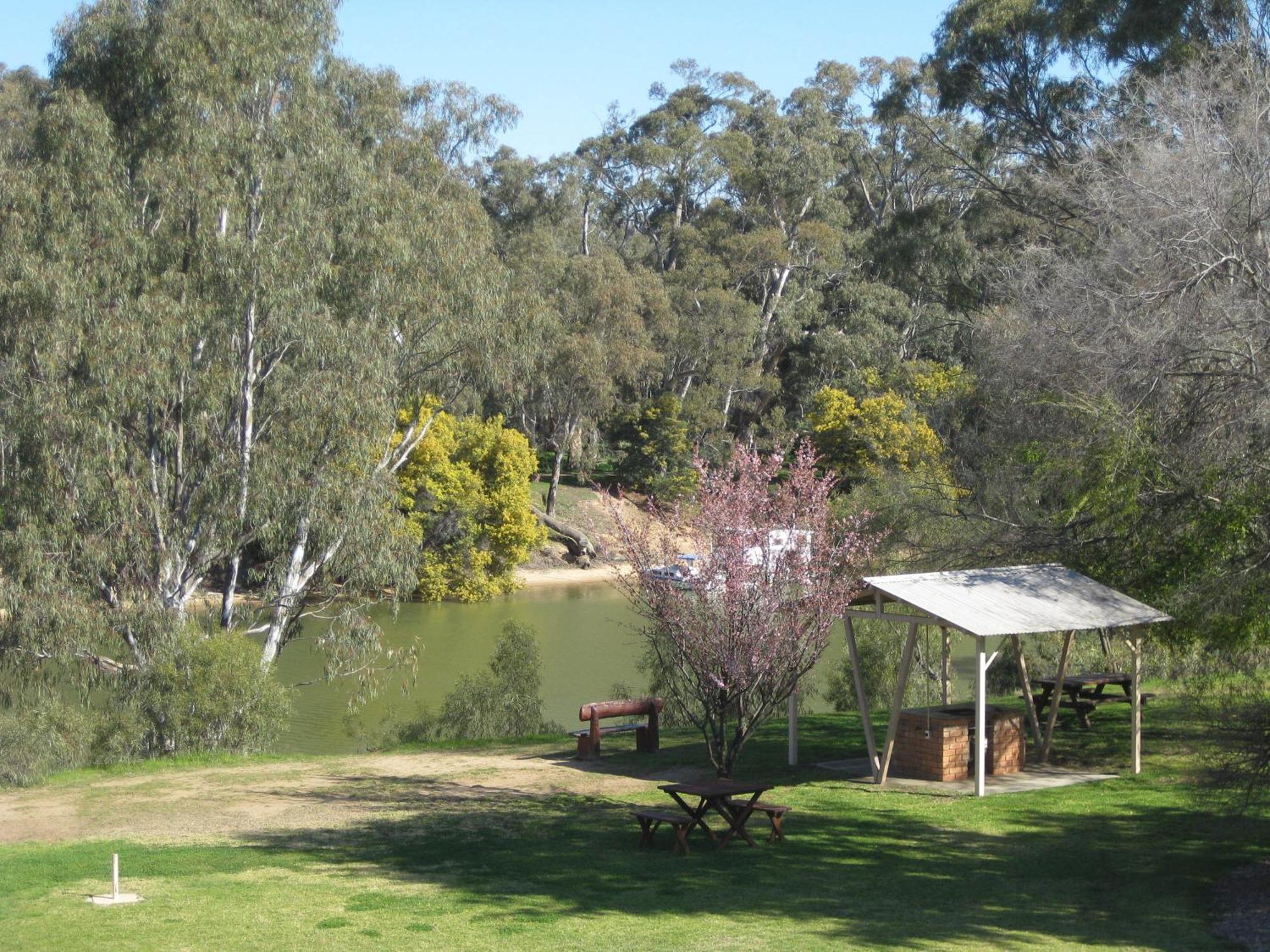 Cadell On The Murray Motel Moama Exteriér fotografie